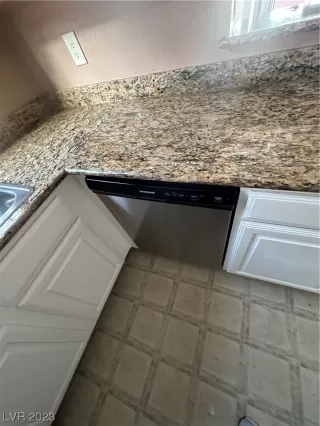 Photo #5: 2548527 Listing 