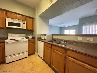 Photo #5: 2548532 Listing 