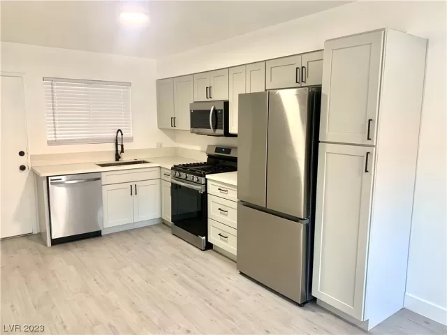MLS: 2548544 Condo For Sale
