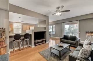 Photo #1: 2548591 Listing 