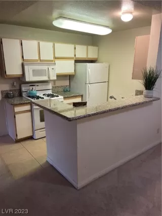 Photo #3: 2548594 Listing 