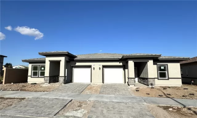 MLS: 2548598 Condo For Sale