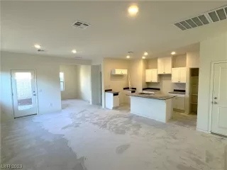 Photo #1: 2548598 Listing 