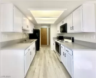 Photo #4: 2548615 Listing