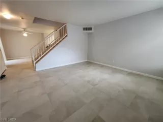 Photo #2: 2548632 Listing 