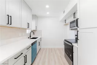 Photo #3: 2548708 Listing