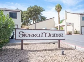 Photo #4: 2548742 Listing