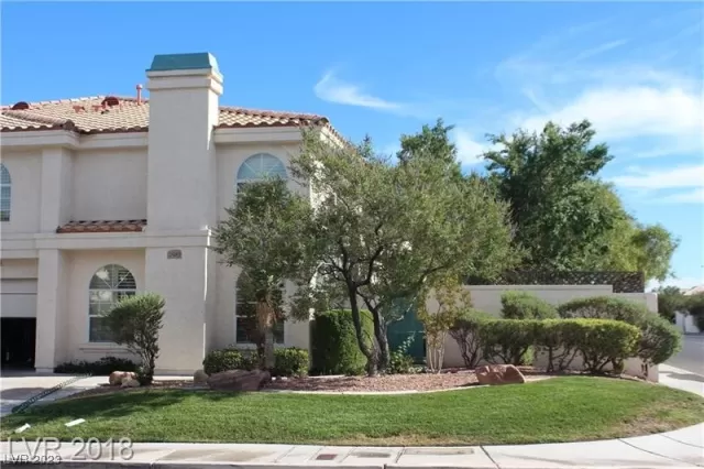 MLS: 2548748 Condo For Sale