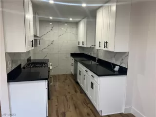 Photo #1: 2548752 Listing 