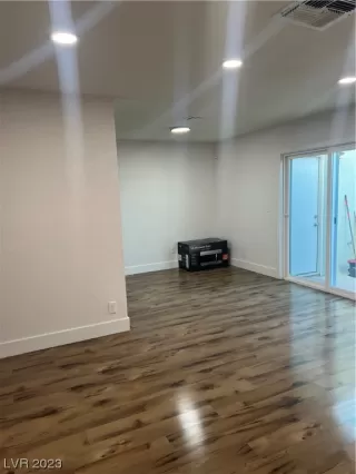 Photo #3: 2548752 Listing 