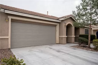 Photo #3: 2548771 Listing