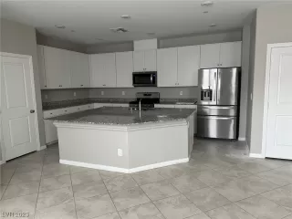 Photo #2: 2548780 Listing 