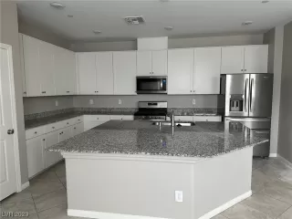 Photo #4: 2548780 Listing 