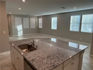 Photo #5: 2548780 Listing 