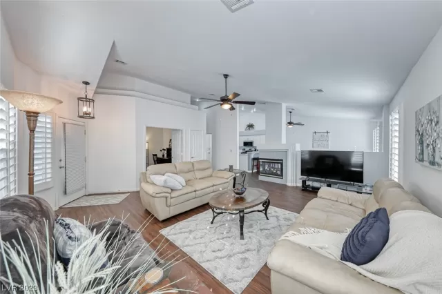 MLS: 2548846 Condo For Sale