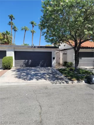 Photo #1: 2548867 Listing 