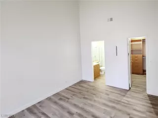 Photo #5: 2548878 Listing 