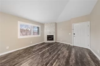 Photo #2: 2548900 Listing