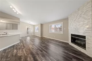 Photo #3: 2548900 Listing