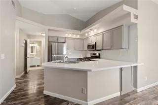 Photo #4: 2548900 Listing