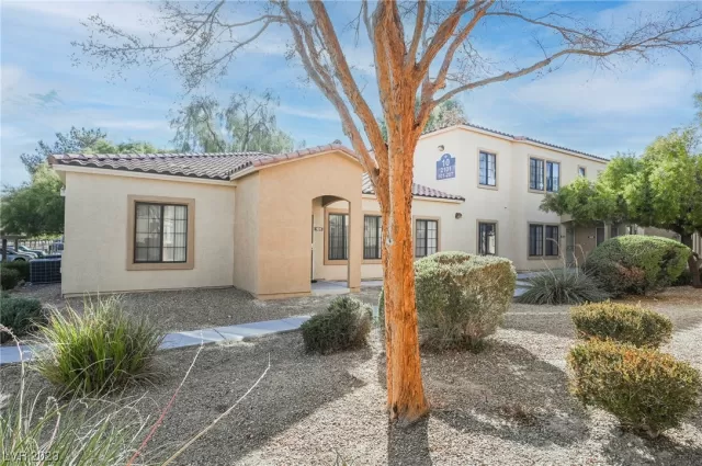 MLS: 2548930 Condo For Sale