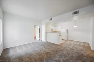 Photo #3: 2548930 Listing 