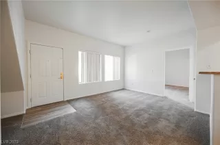 Photo #4: 2548930 Listing 