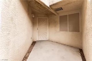 Photo #4: 2548932 Listing 