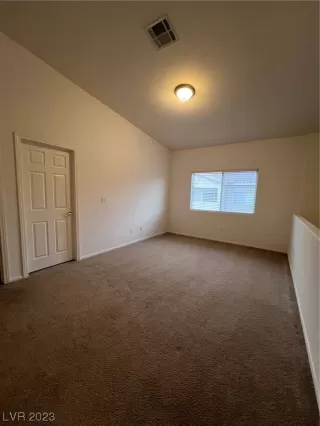 Photo #6: 2548936 Listing 