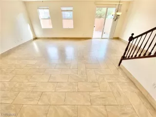 Photo #1: 2548986 Listing 