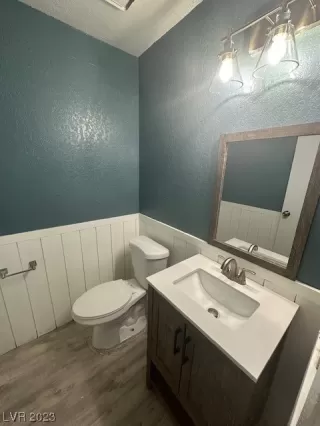 Photo #6: 2549004 Listing
