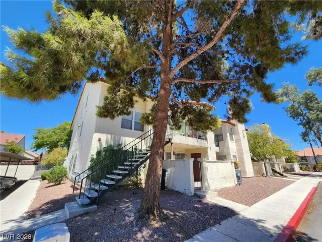 MLS: 2549024 Condo For Sale