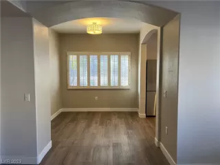 Photo #4: 2549036 Listing 