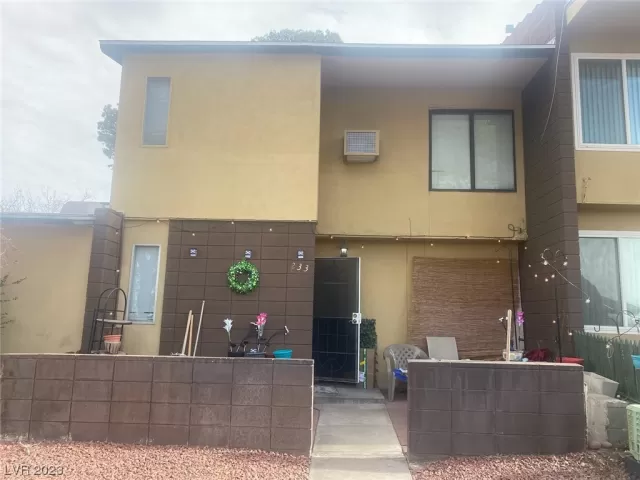 MLS: 2549041 Condo For Sale