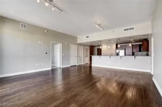 Photo #6: 2549069 Listing 