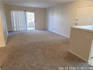 Photo #5: 2549088 Listing 