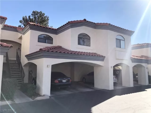 MLS: 2549105 Condo For Sale