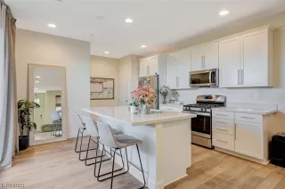 Photo #4: 2549107 Listing 