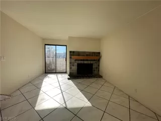 Photo #3: 2549127 Listing 