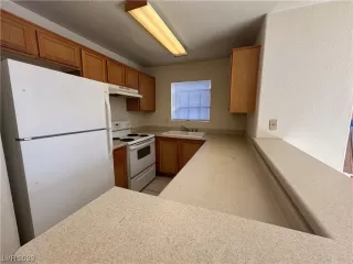 Photo #4: 2549127 Listing 