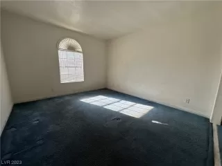 Photo #6: 2549127 Listing 