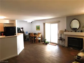 Photo #1: 2549128 Listing 