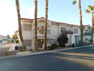 Photo #2: 2549192 Listing 