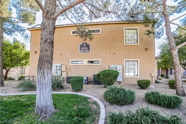 MLS: 2549212 Condo For Sale