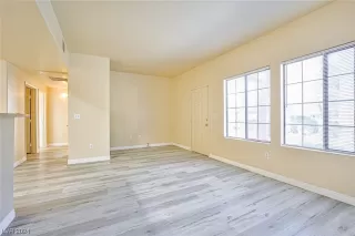 Photo #2: 2549212 Listing 