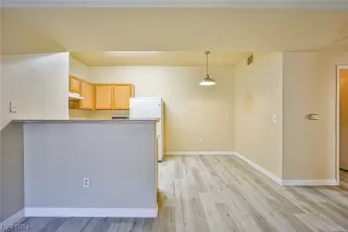 Photo #6: 2549212 Listing 