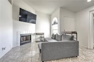 Photo #3: 2549241 Listing 