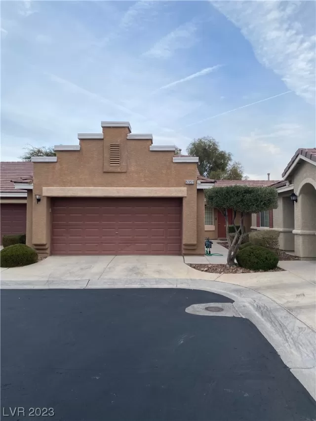 MLS: 2549254 Condo For Sale