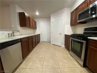 Photo #4: 2549254 Listing 