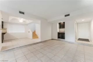 Photo #3: 2549263 Listing 